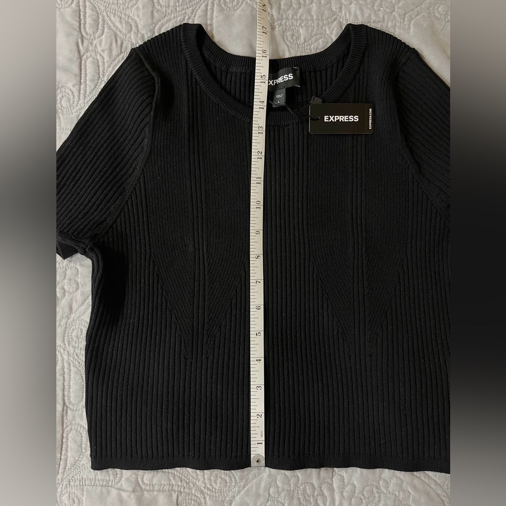 NWT Express Body Contour Cutout Cropped Sweater Ribbed Black Size L - Picture 9 of 9